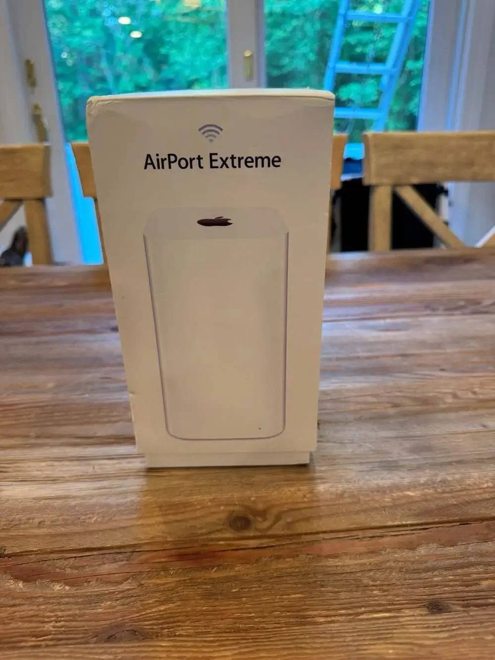 Apple AirPort Extreme 802.11ac Wi-Fi Base Station Model A1521